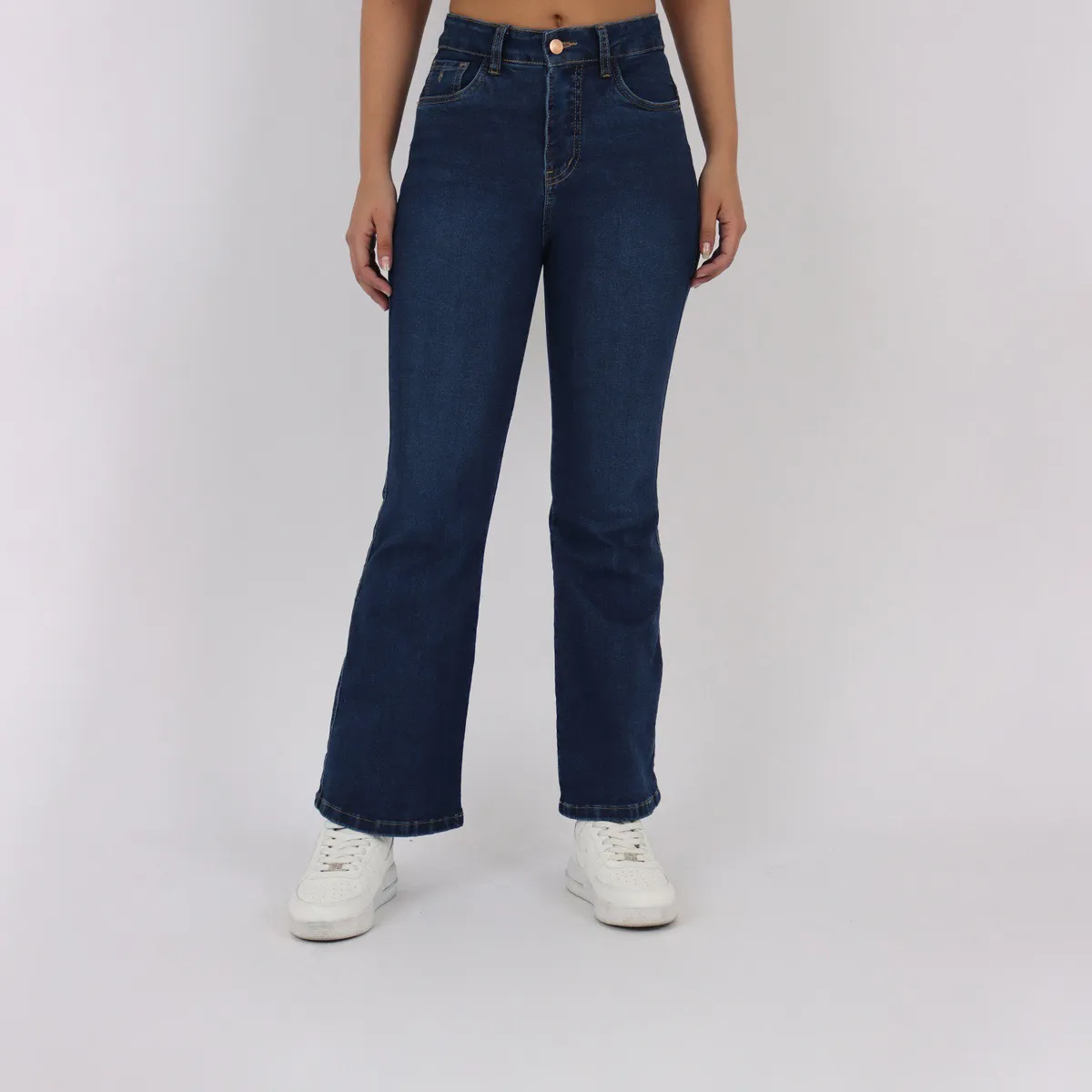 KAYRA POBLET - Jean Flare Tiro Alto Mujer Kayra Poblet.