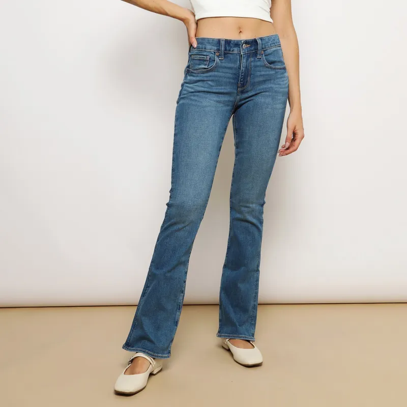 AMERICAN EAGLE - Jean Flare Tiro Alto Mujer American Eagle