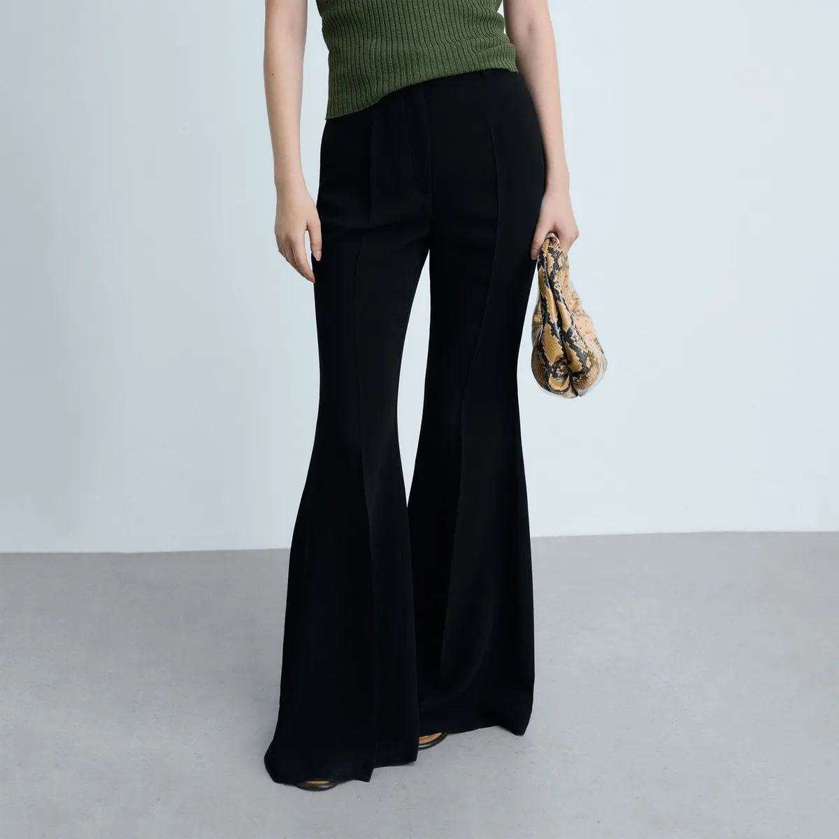 MANGO - Pantalón Flare Mujer Mango