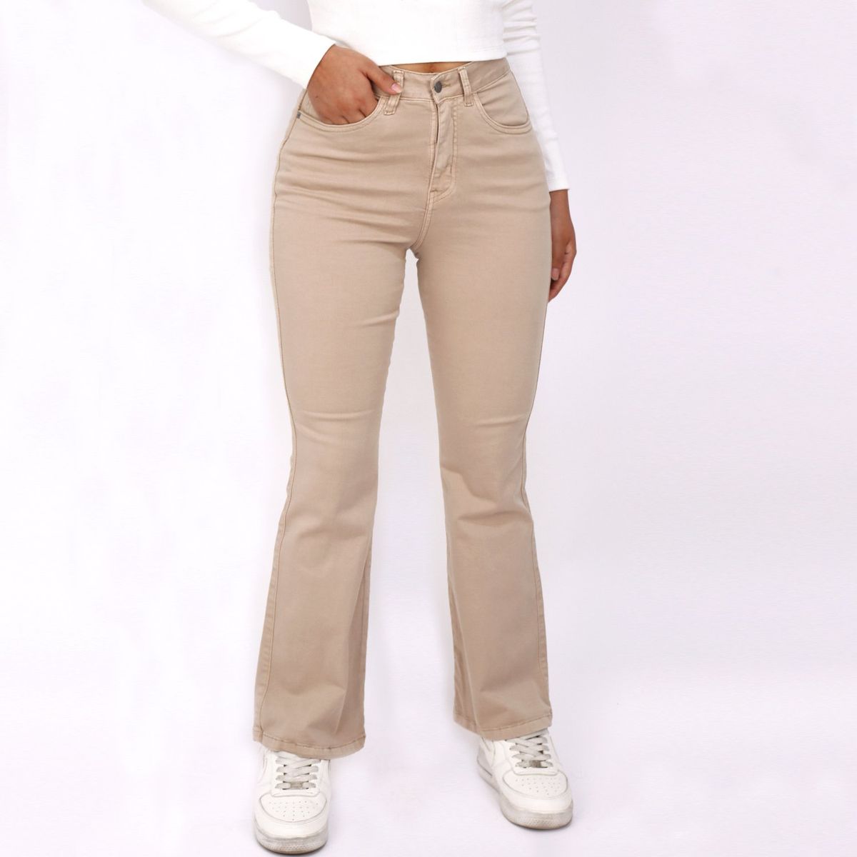 KAYRA POBLET - Jean Flare Tiro Alto Mujer Kayra Poblet.