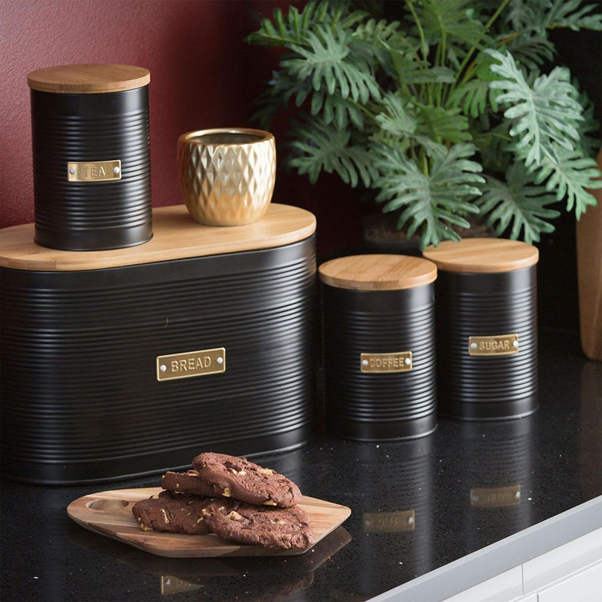 WELCOME HOME LIMA - Contenedor Café Otto Negro