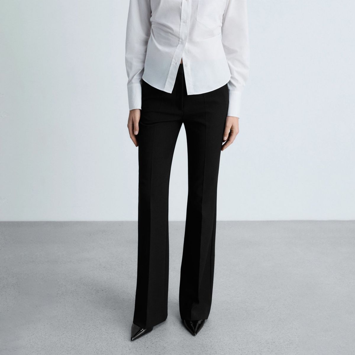 MANGO - Pantalón Emma Flare Mujer Mango