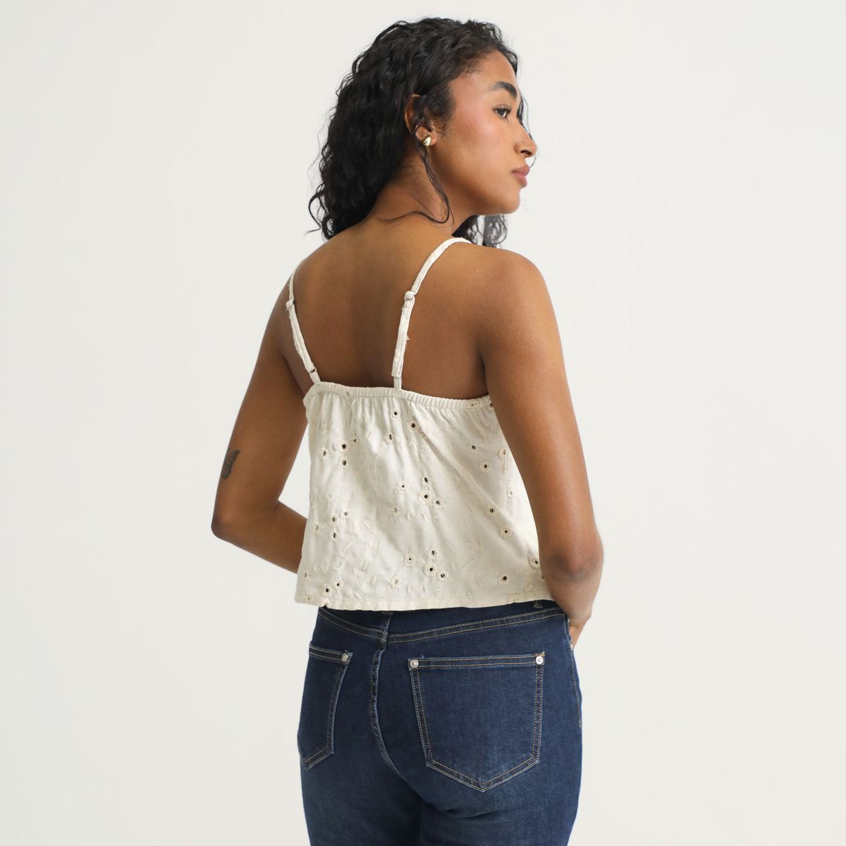 BASEMENT - Top Sin Mangas Casual Mujer Basement