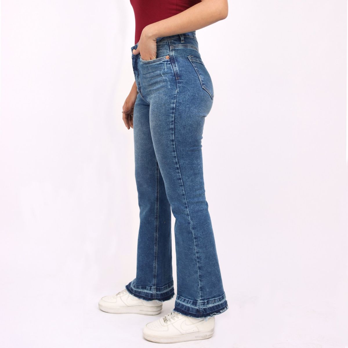 KAYRA POBLET - Jean Flare Tiro Alto Mujer Kayra Poblet.