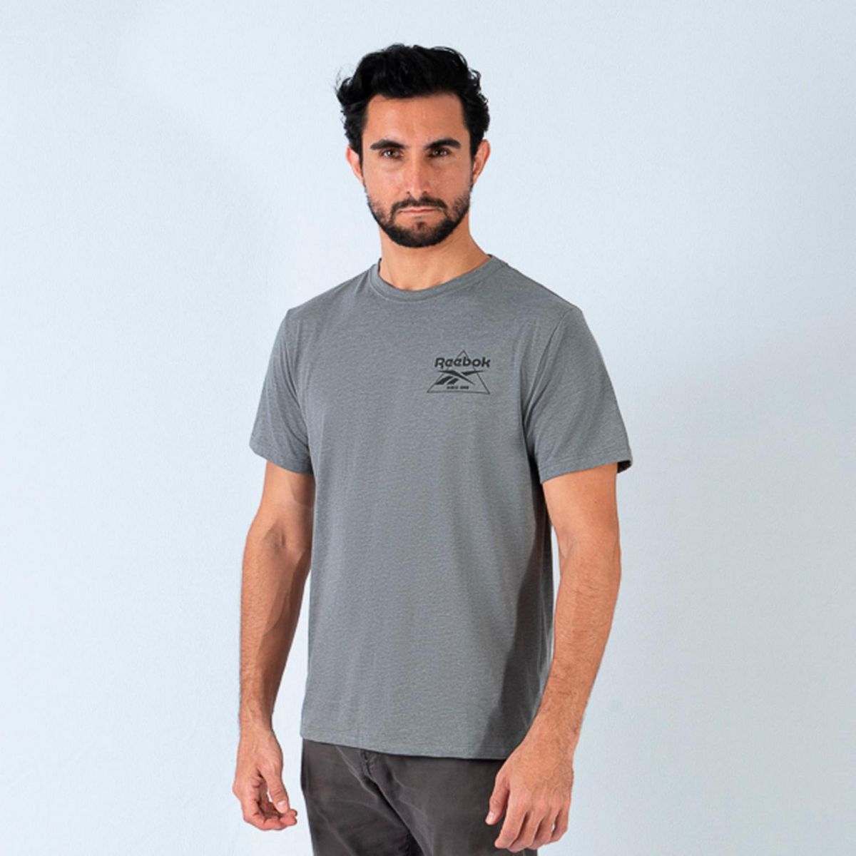 REEBOK - Polo Reebok Hombre Wordmark Graphic Tee