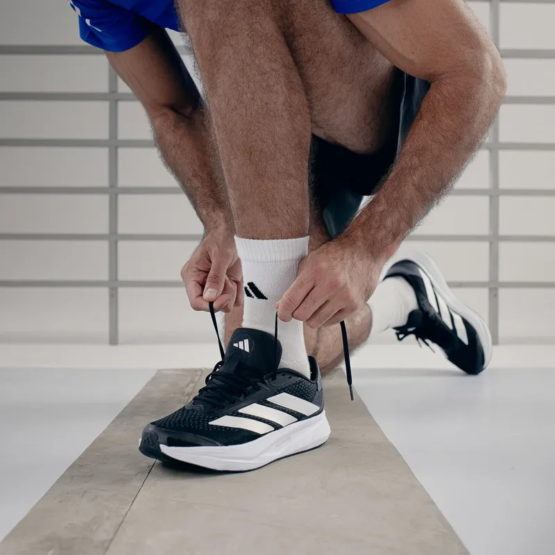 outfit adidas correr hombre