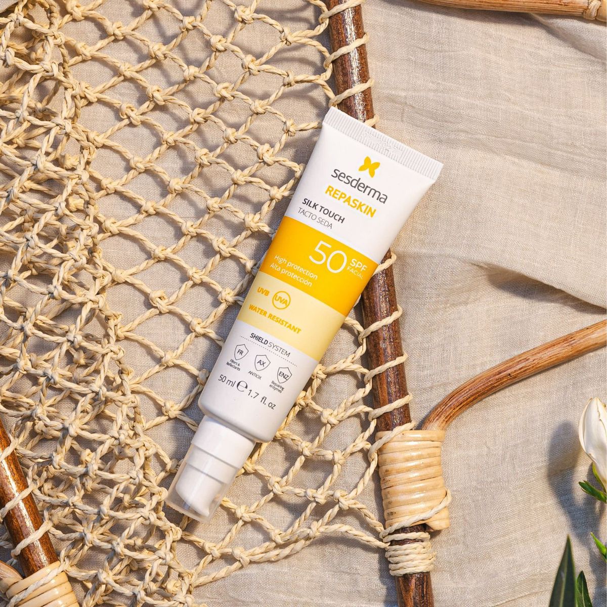 SESDERMA - Repaskin Tacto Seda Spf50