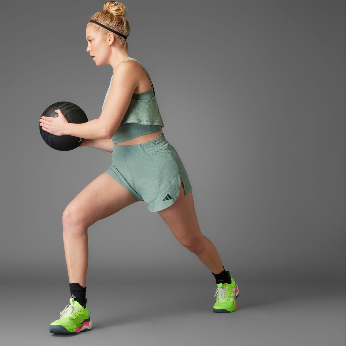 ADIDAS - Shorts Deportivos Mujer Adidas Airchill