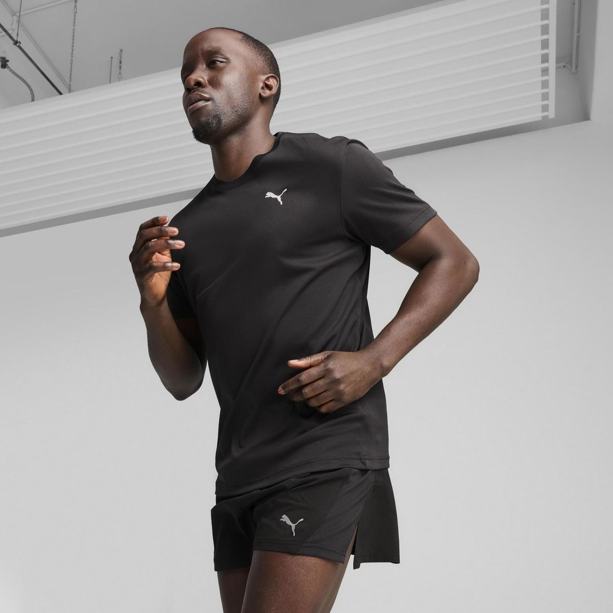 PUMA - Polo Deportivo Hombre Graphics Running Faster Tee M