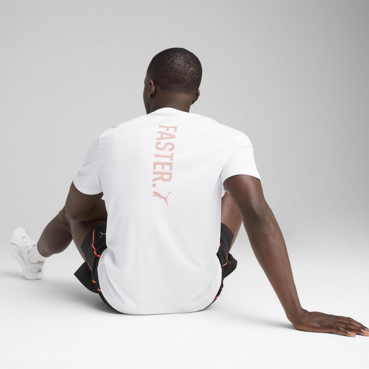 PUMA - Polo Deportivo Hombre Graphics Running Faster Tee M