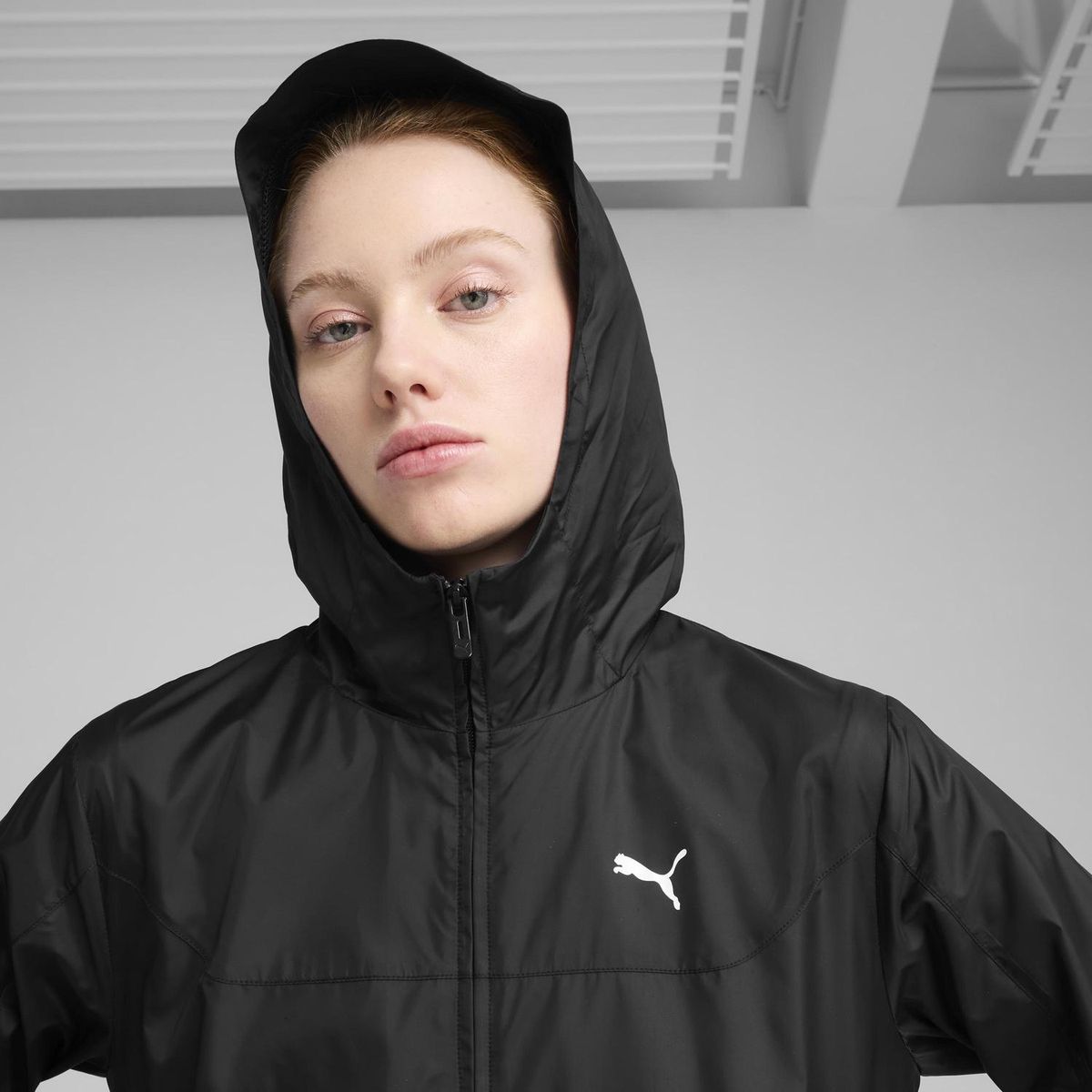PUMA - Casaca Mujer Ess Regular Windbreaker