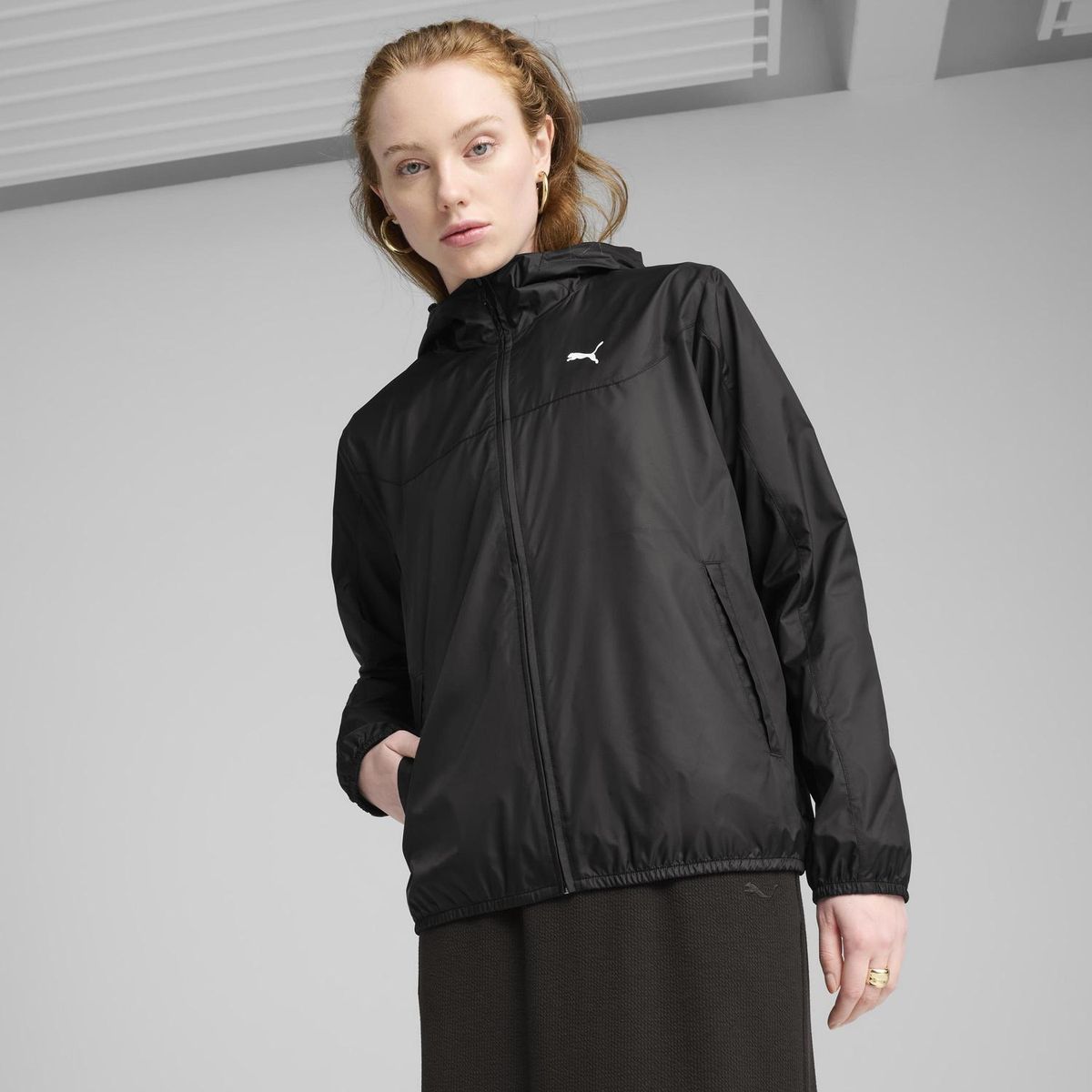 PUMA - Casaca Mujer Ess Regular Windbreaker