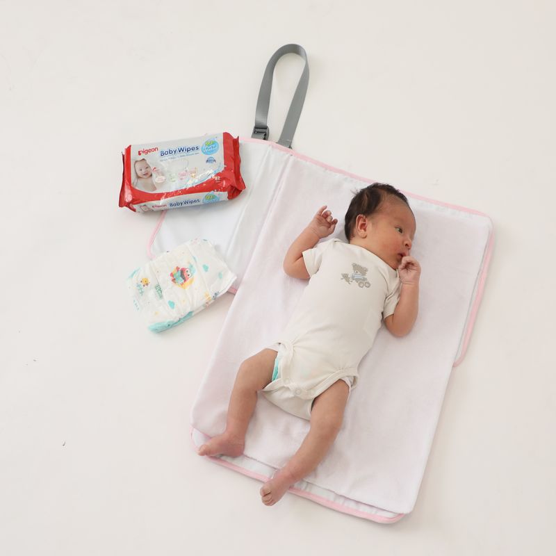 MATERNELLE - Cambiador Convertible en Bolso