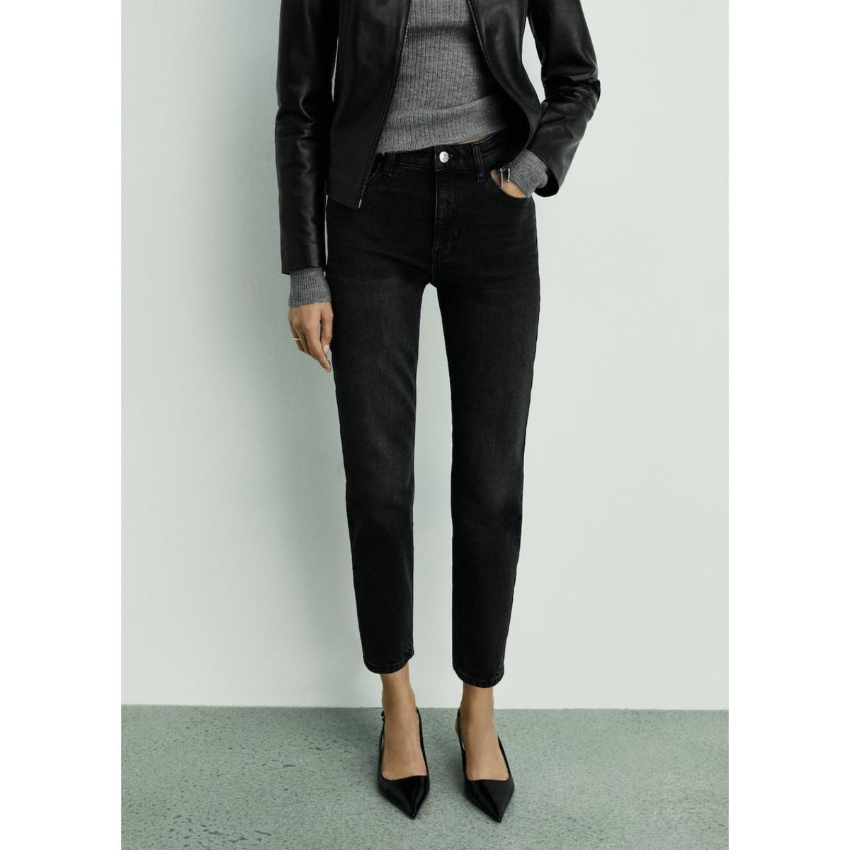 MANGO - Jean Mom Tiro Alto Mujer Mango.