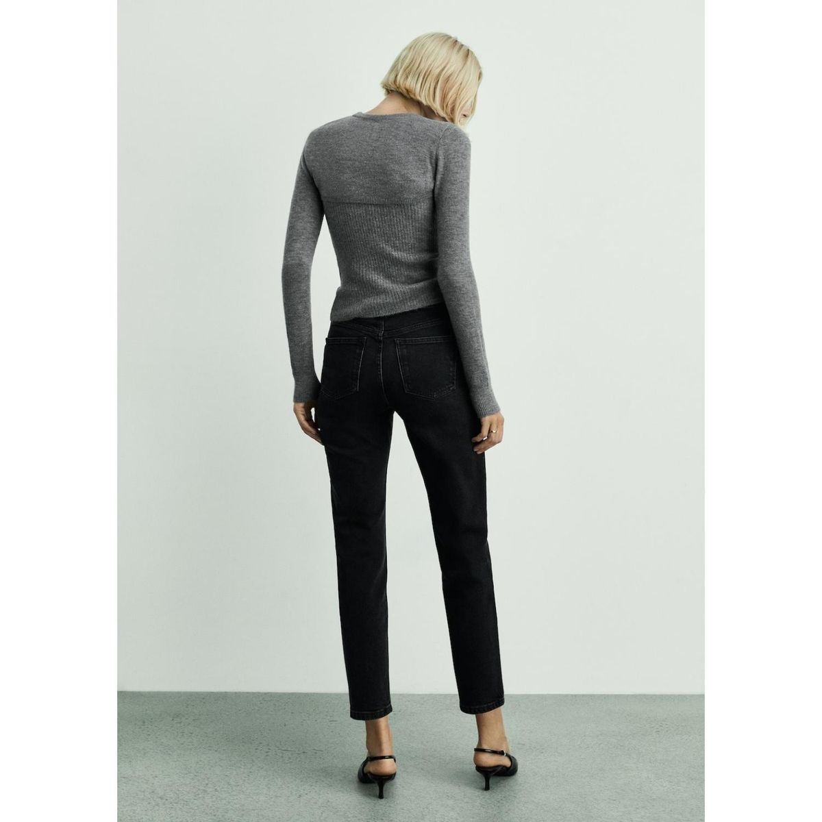 MANGO - Jean Mom Tiro Alto Mujer Mango.