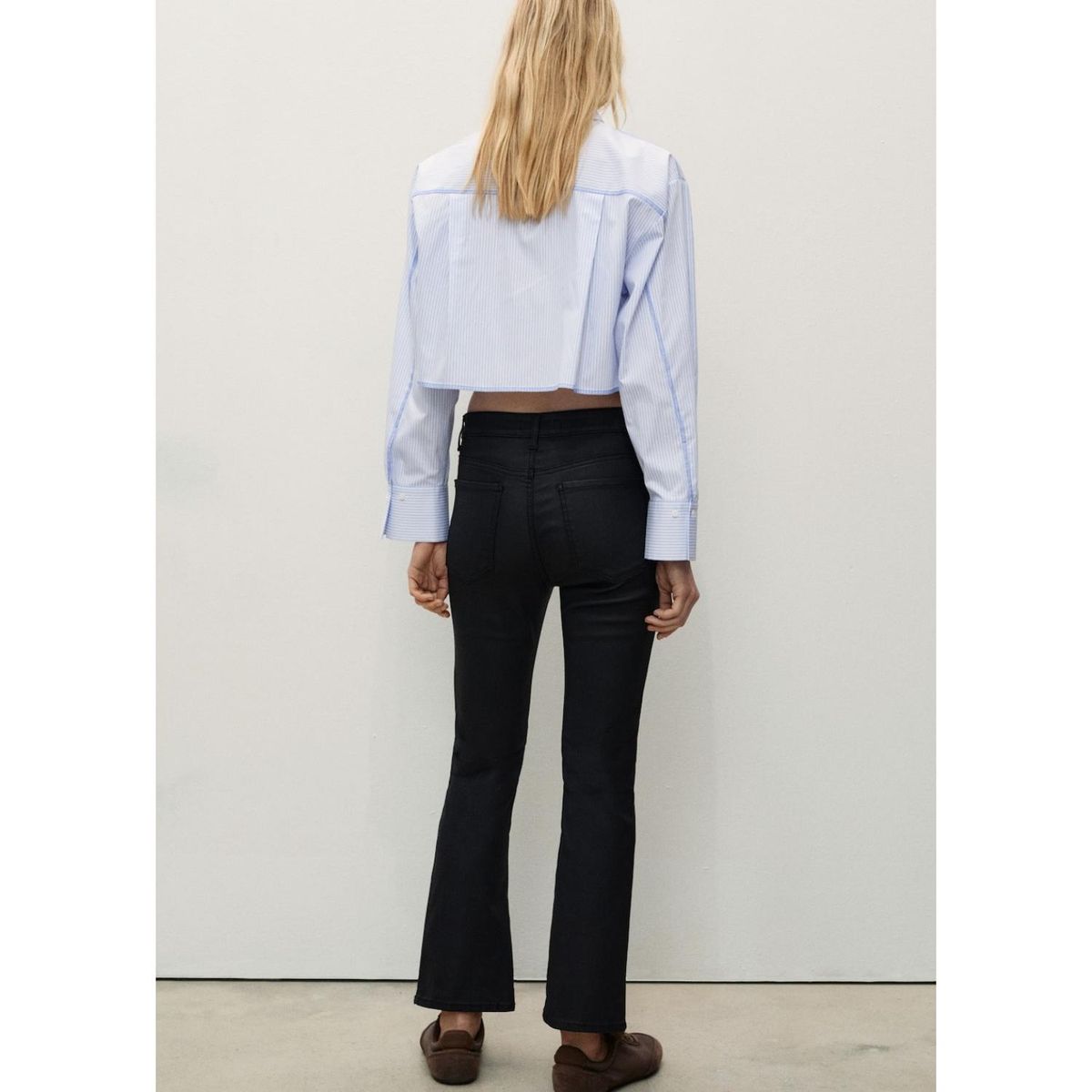 MANGO - Jean Flare Tiro Alto Mujer Mango