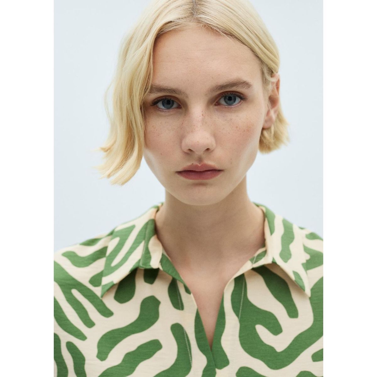 MANGO - Blusa Manga Corta Casual Mujer Mango