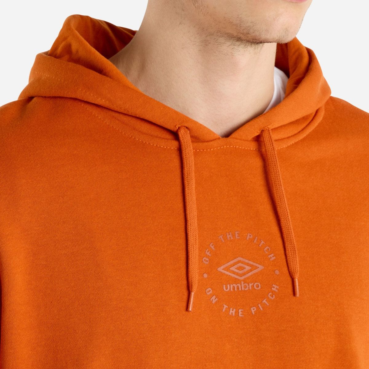 UMBRO - Polera Relaxed Hombre Essential Umbro