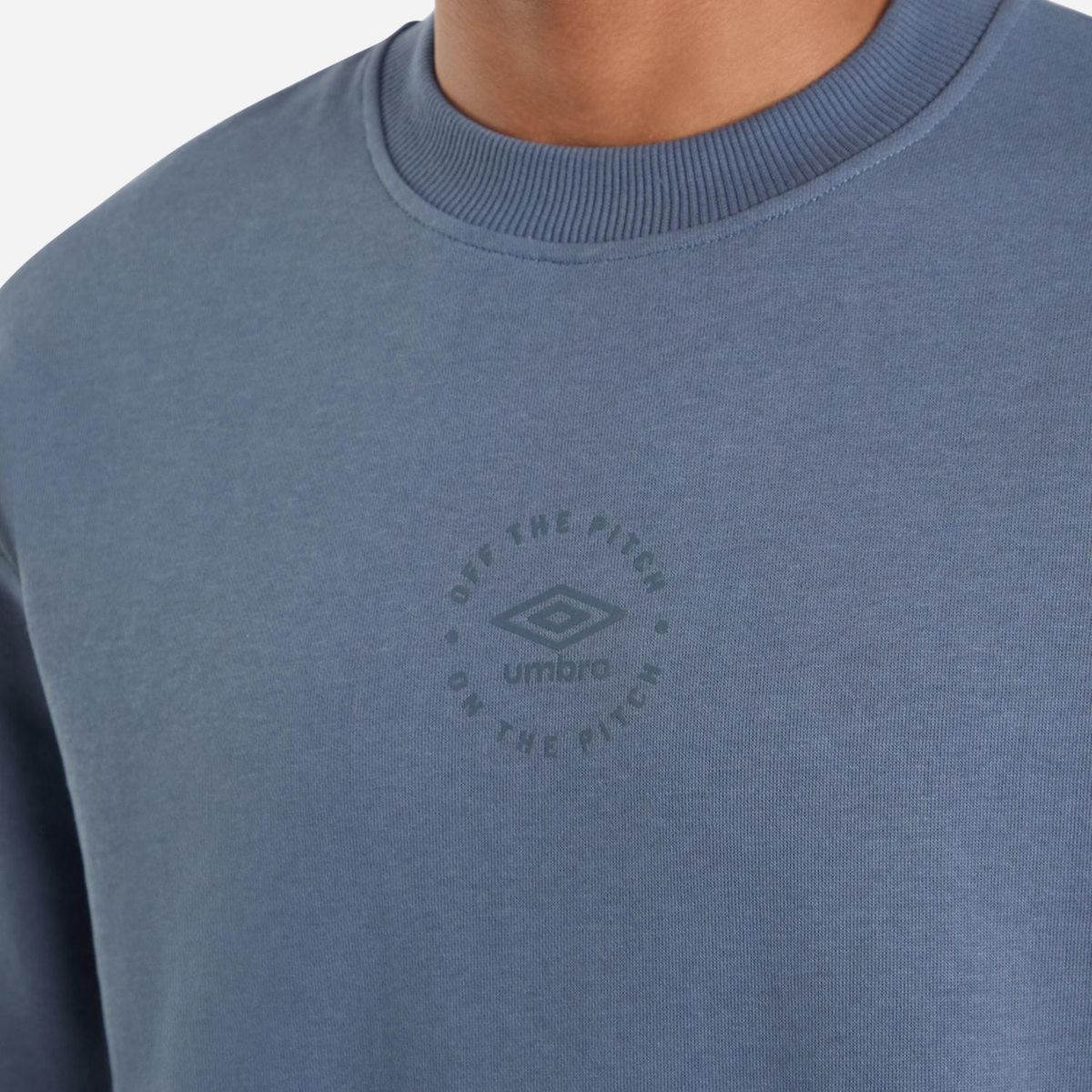 UMBRO - Polera Relaxed Hombre Essential
