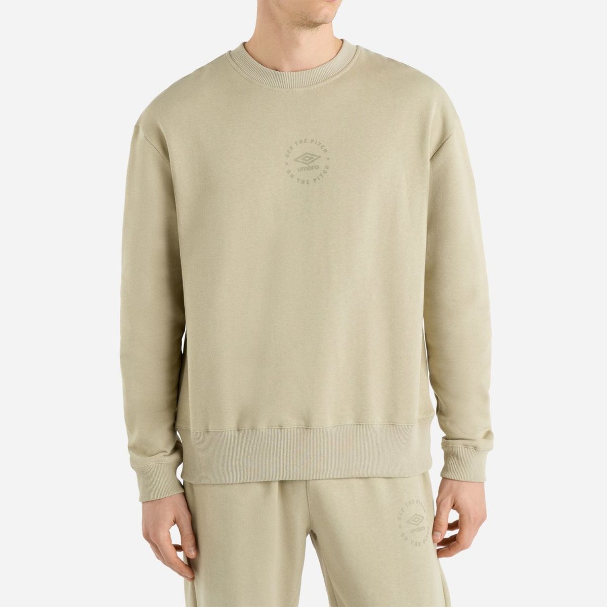 UMBRO - Polera Relaxed Hombre Essential