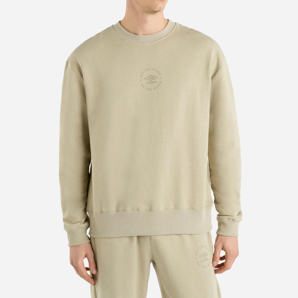 UMBRO - Polera Relaxed Hombre Essential