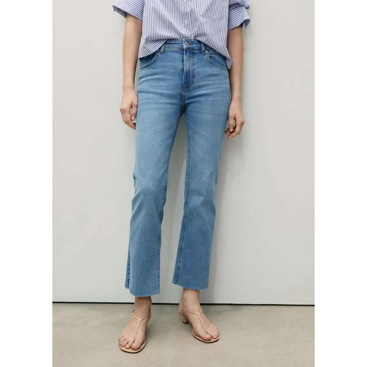 MANGO - Jean Flare Tiro Alto Mujer Mango