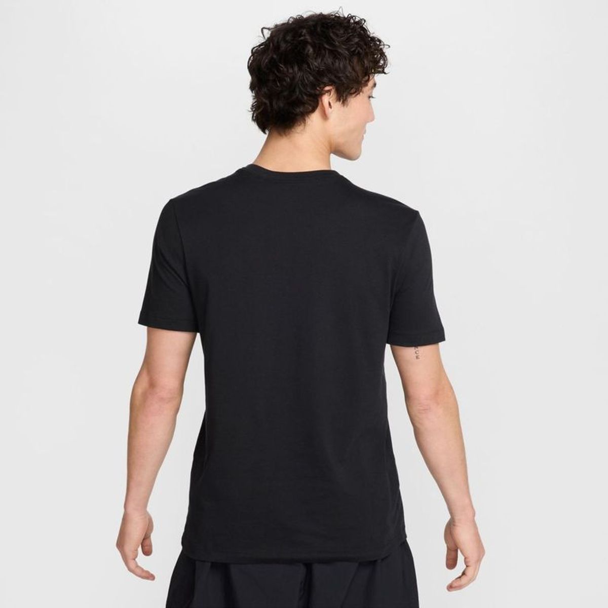 NIKE - Camiseta Outdoor Hombre  Nike