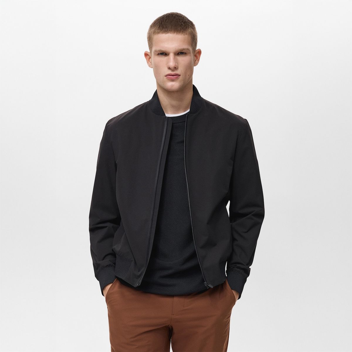 MANGO - Casaca Impermeable Hombre Mango