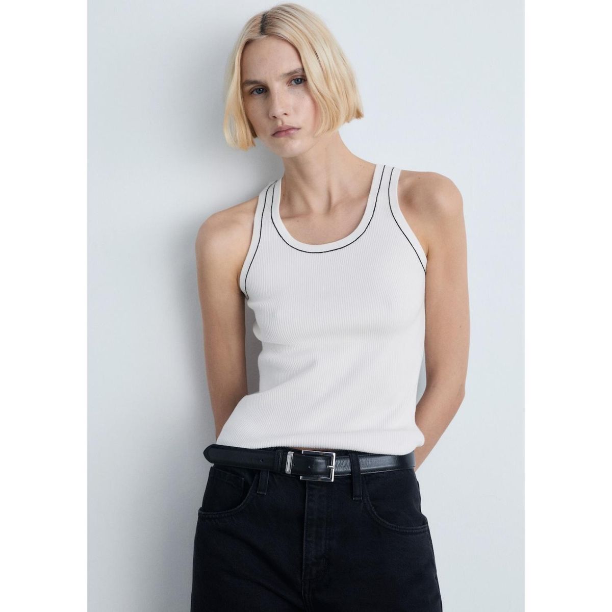 MANGO - Top Sin Mangas Casual Mujer Mango