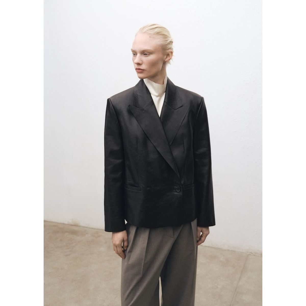 MANGO - Blazer 100% Cuero Mujer Mango