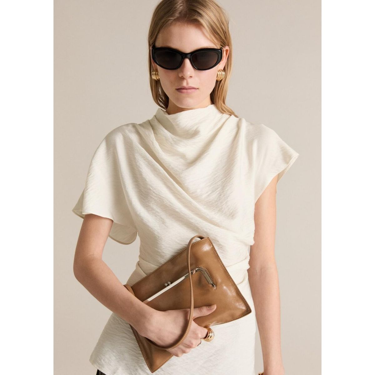 MANGO - Blusa Manga Corta Casual Mujer Mango