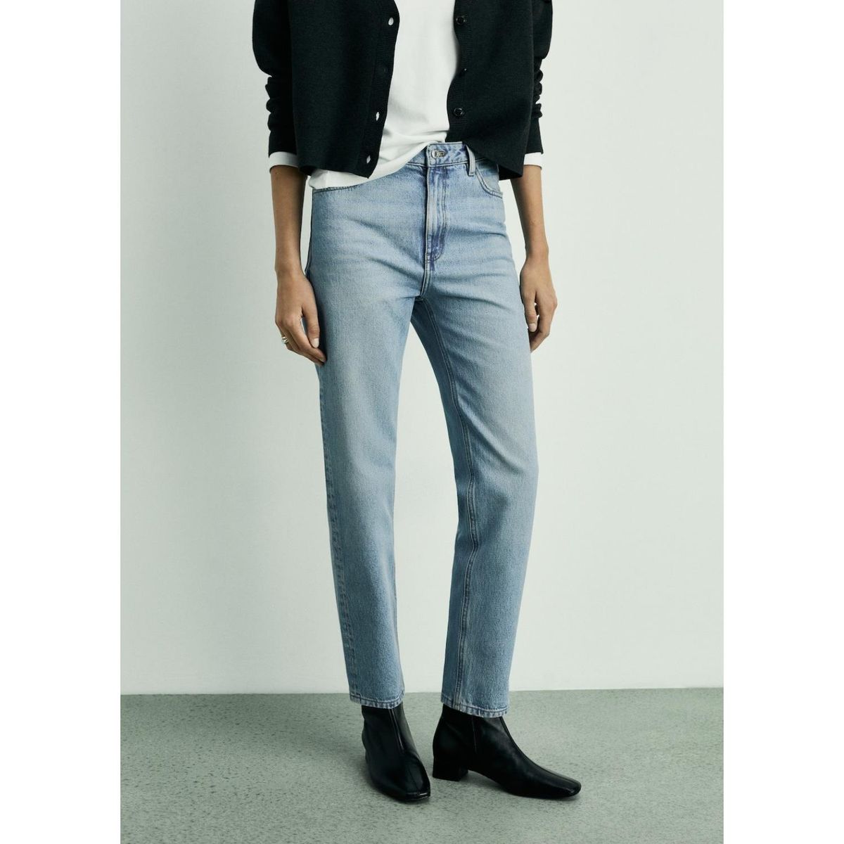 MANGO - Jean Mom Tiro Alto Mujer Mango.