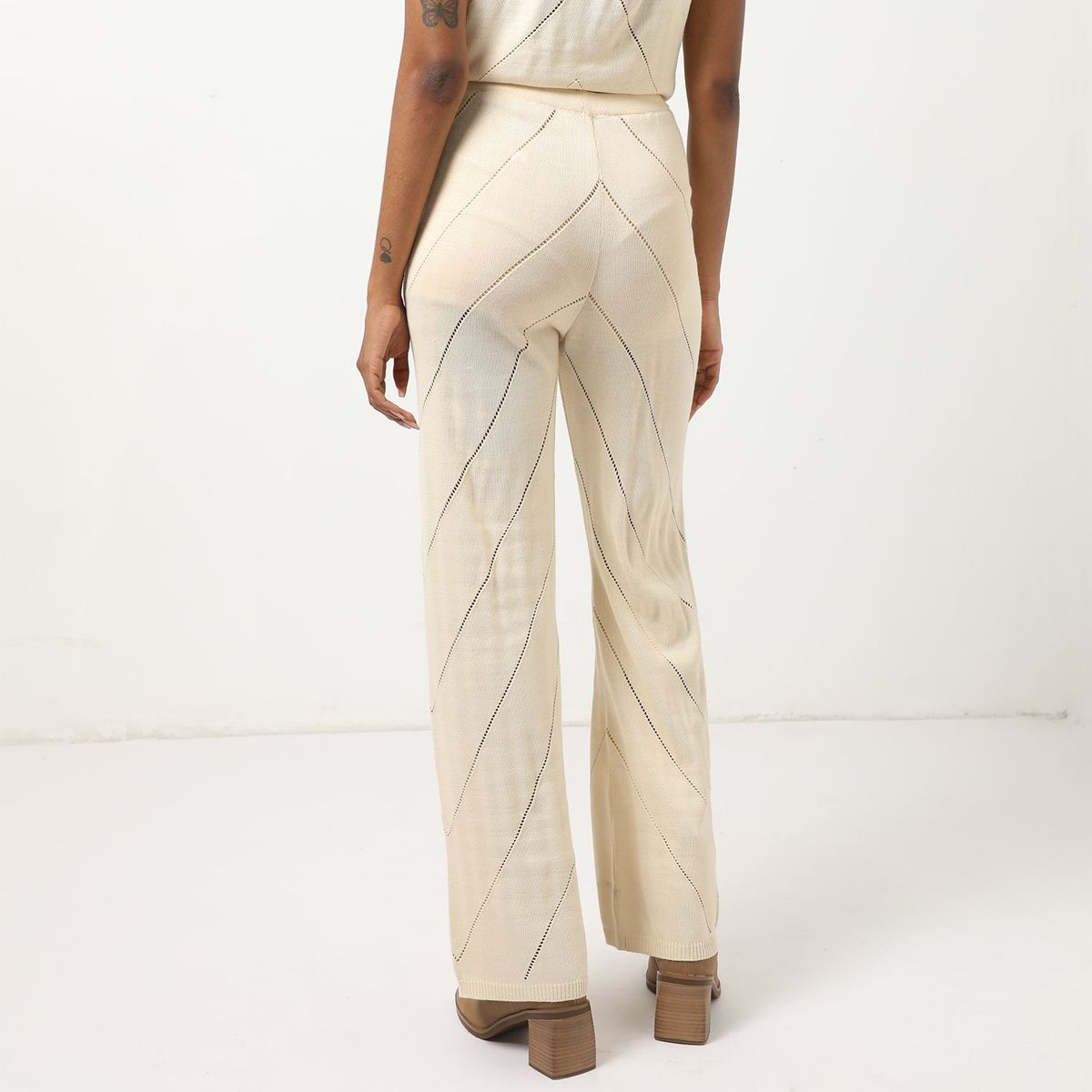 BASEMENT - Top Sin Mangas Casual Mujer Basement