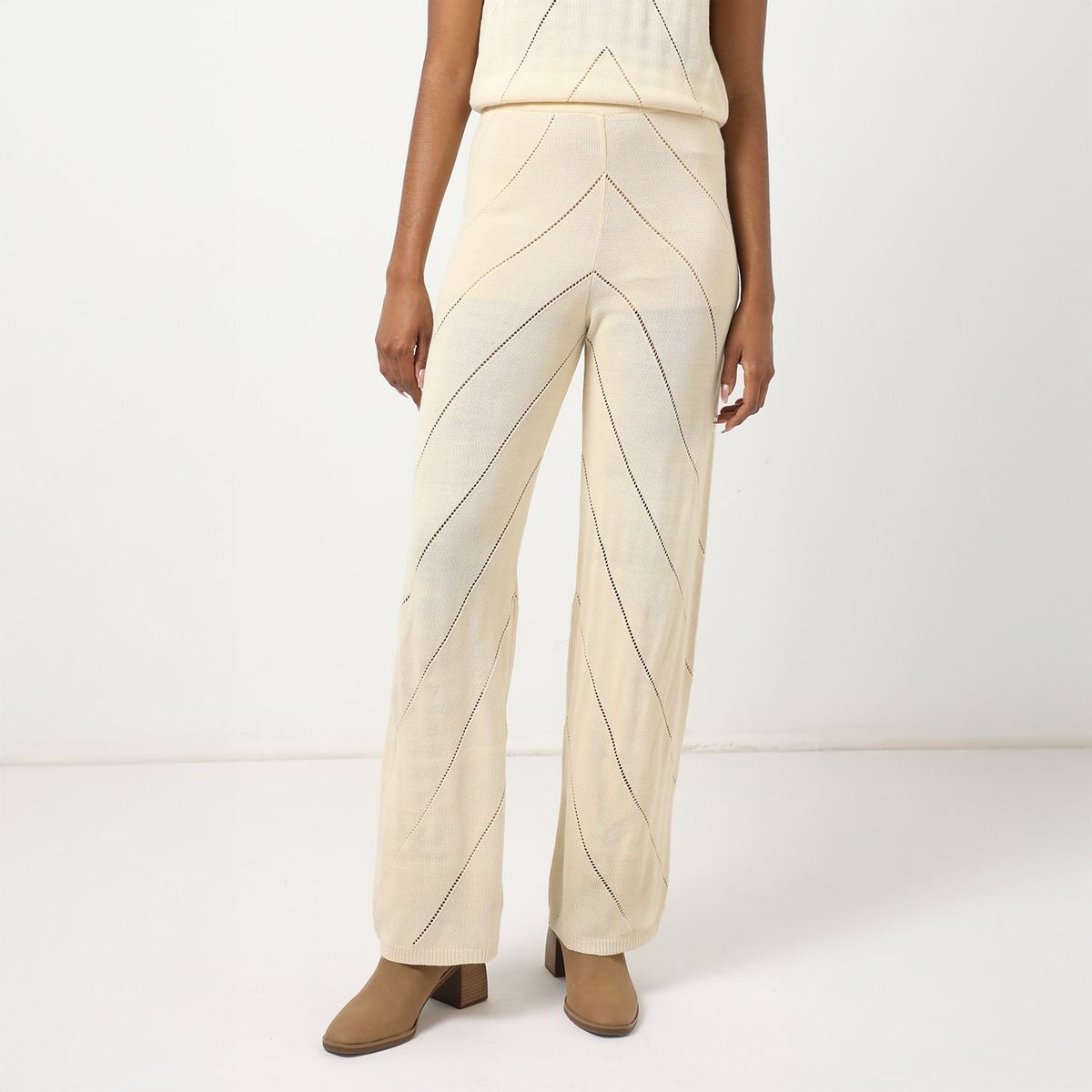 BASEMENT - Top Sin Mangas Casual Mujer Basement