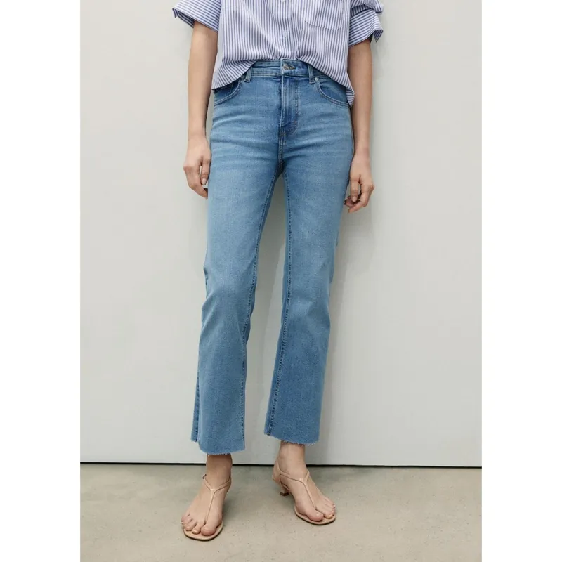 MANGO - Jean Flare Tiro Alto Mujer Mango