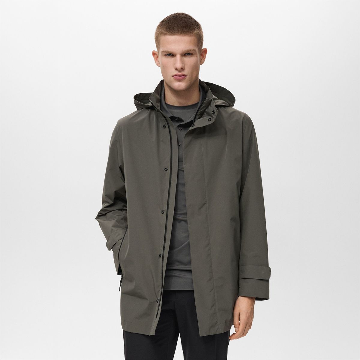 MANGO - Casaca Impermeable Hombre Mango