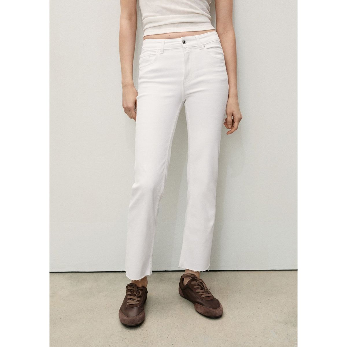 MANGO - Jean Flare Tiro Alto Mujer Mango