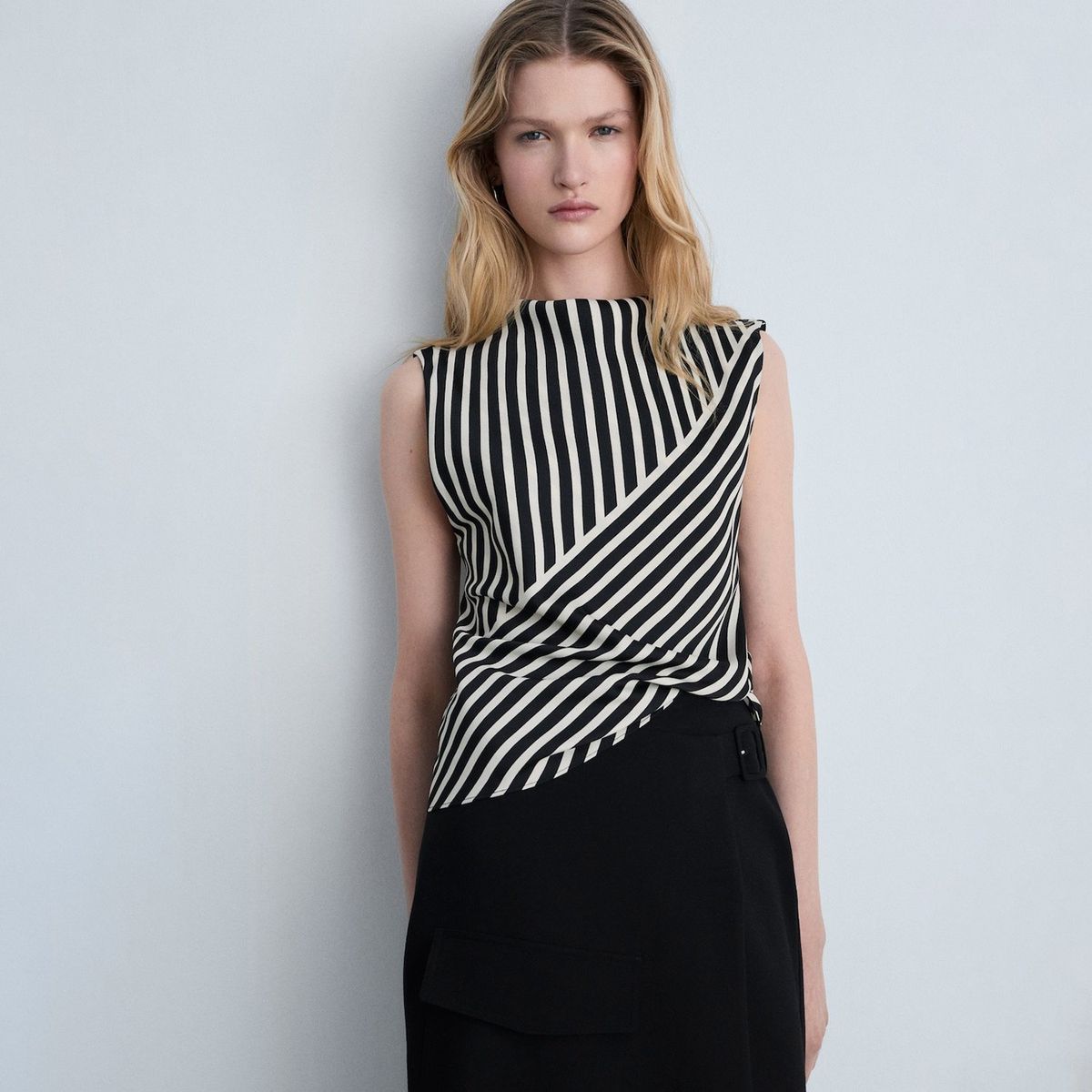 MANGO - Blusa Sin Mangas Casual Mujer Mango