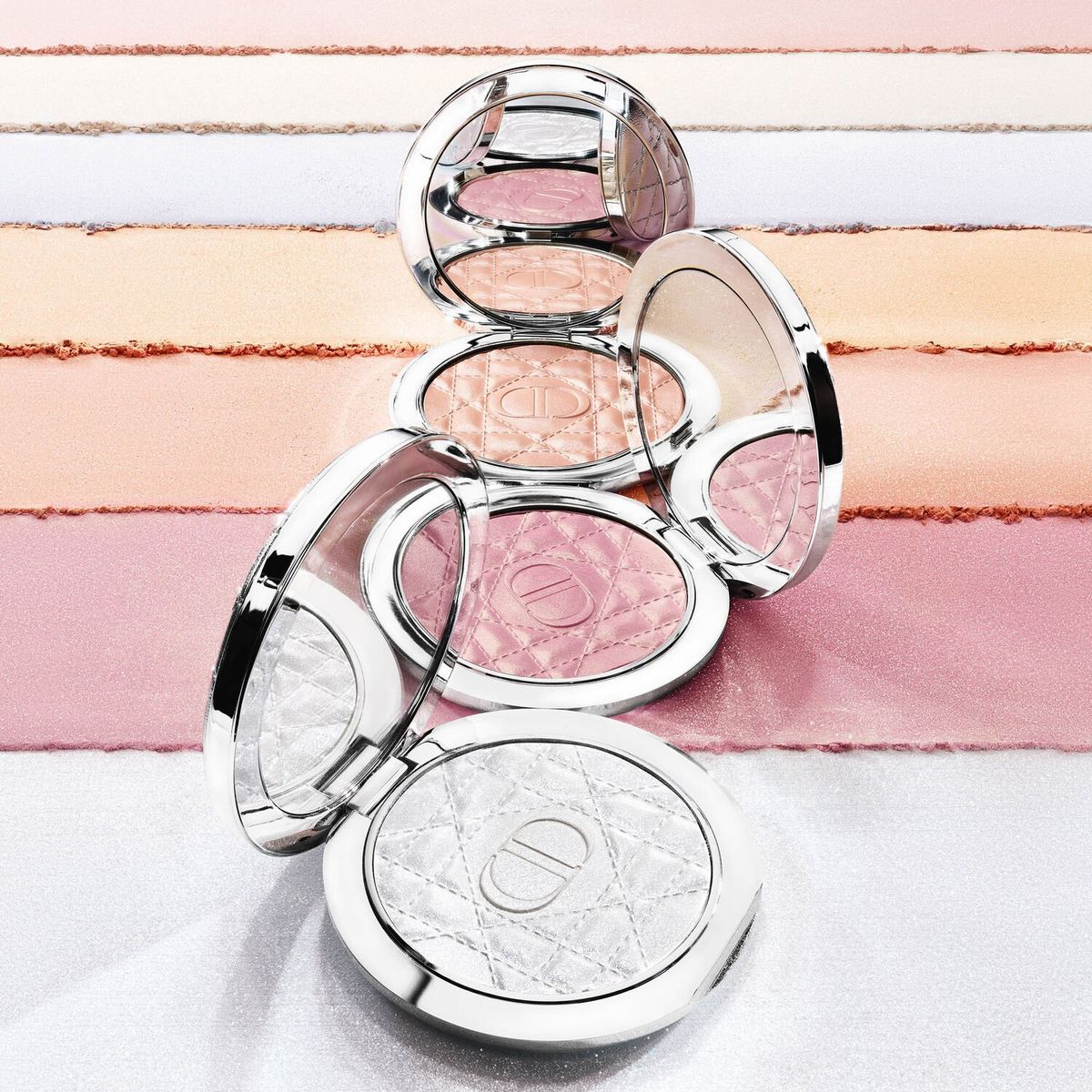 DIOR - Dior Polvos Forever Luminizer Strobe 04