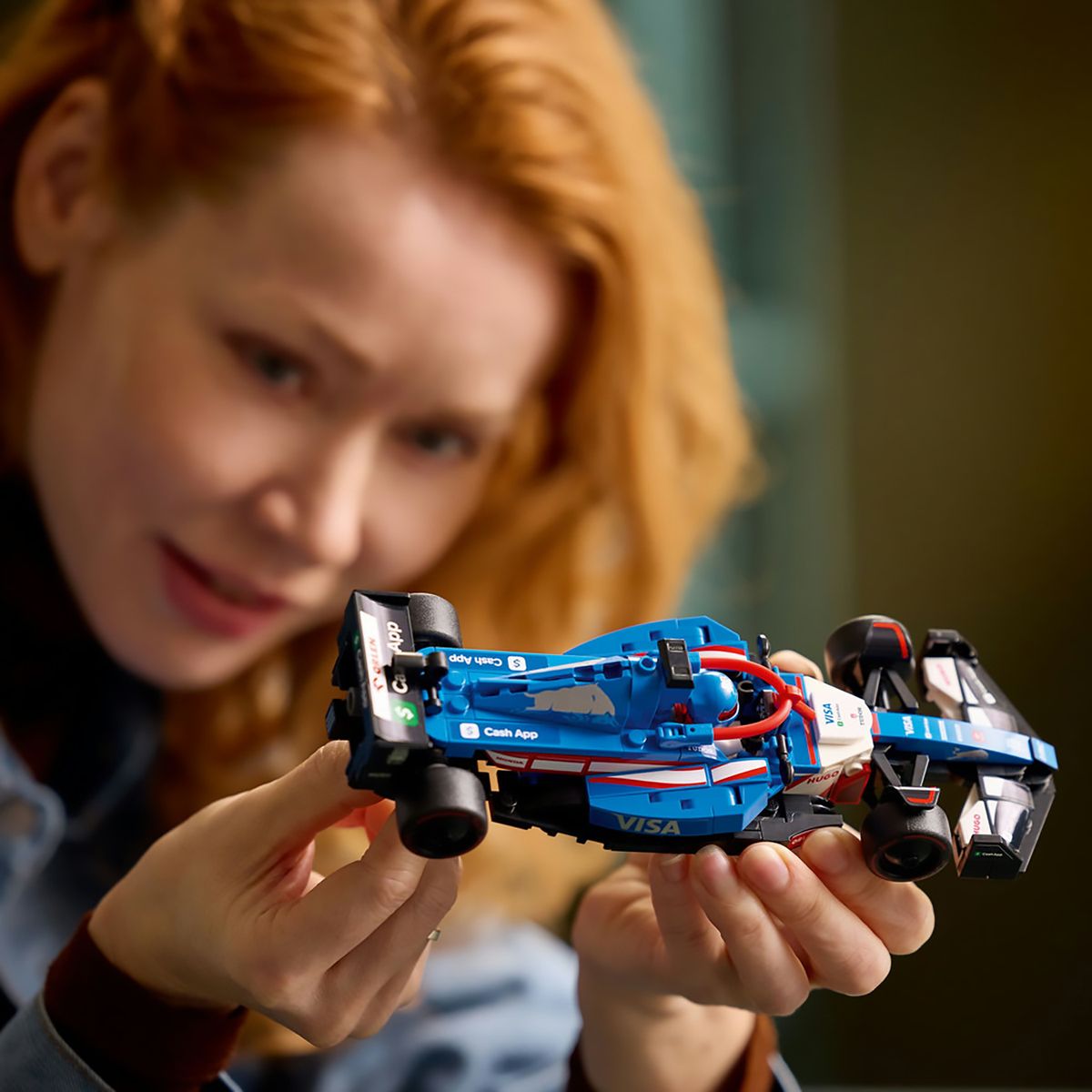 LEGO - Carro F1 Visa Cash App Rb Vcarb 01 Fórmula 1 Lego 77246