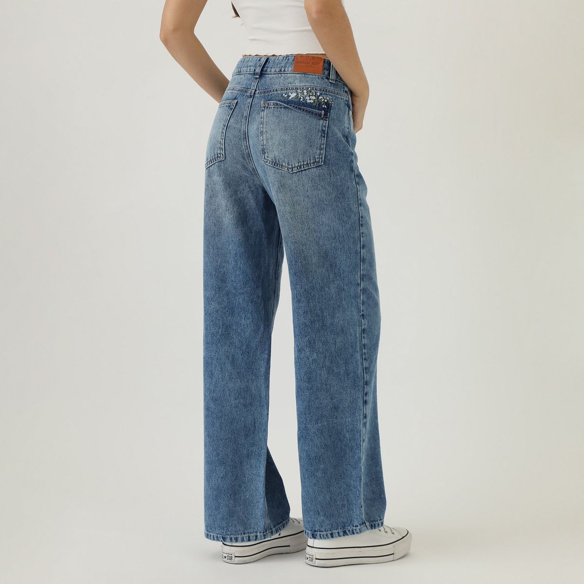 AMERICAN ABBEY - Jean Bordado Bolsillo