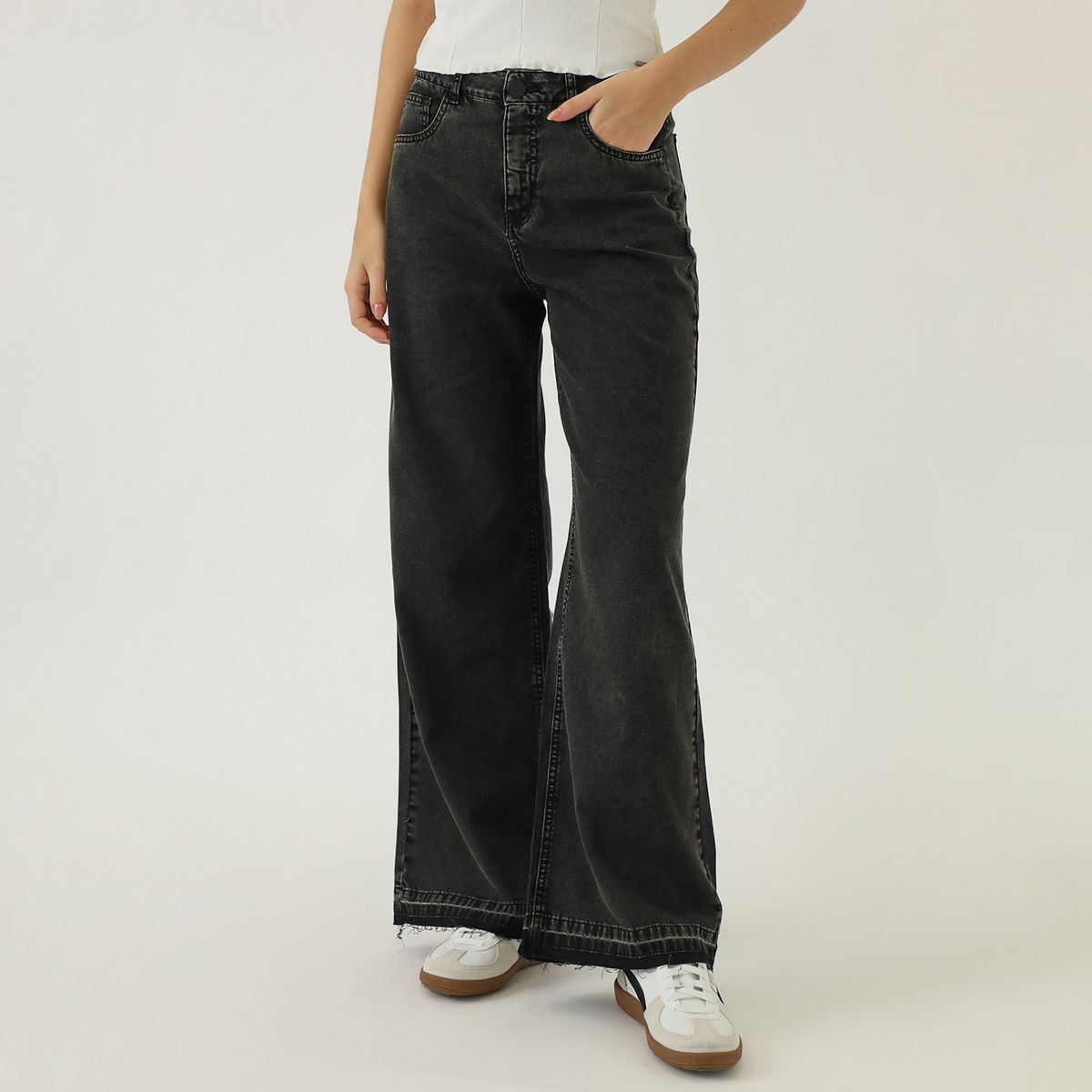 DOO AUSTRALIA - Jean Basta Descosida