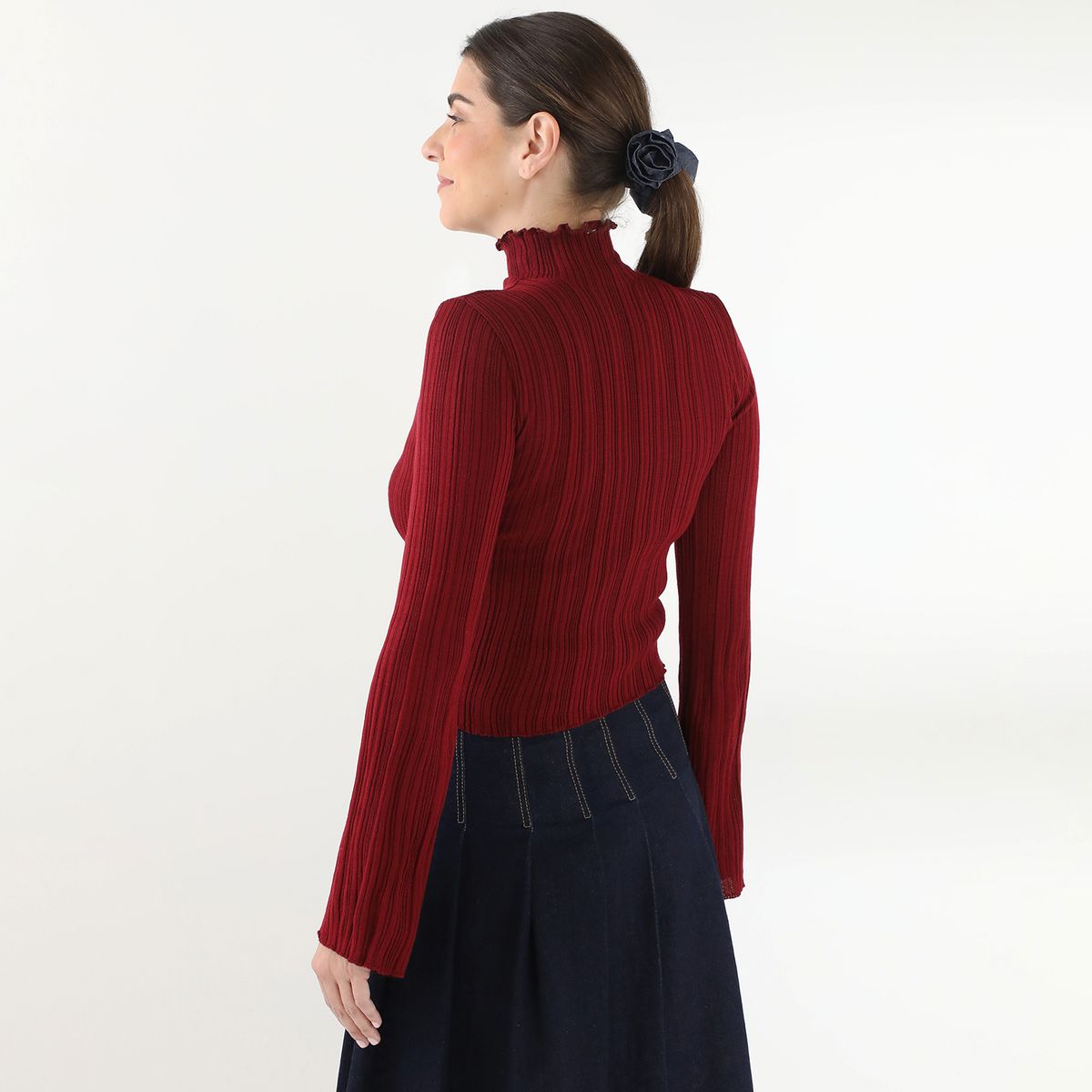 BASEMENT - Sweater Basement Mujer Manga Larga  By Donna Cattiva