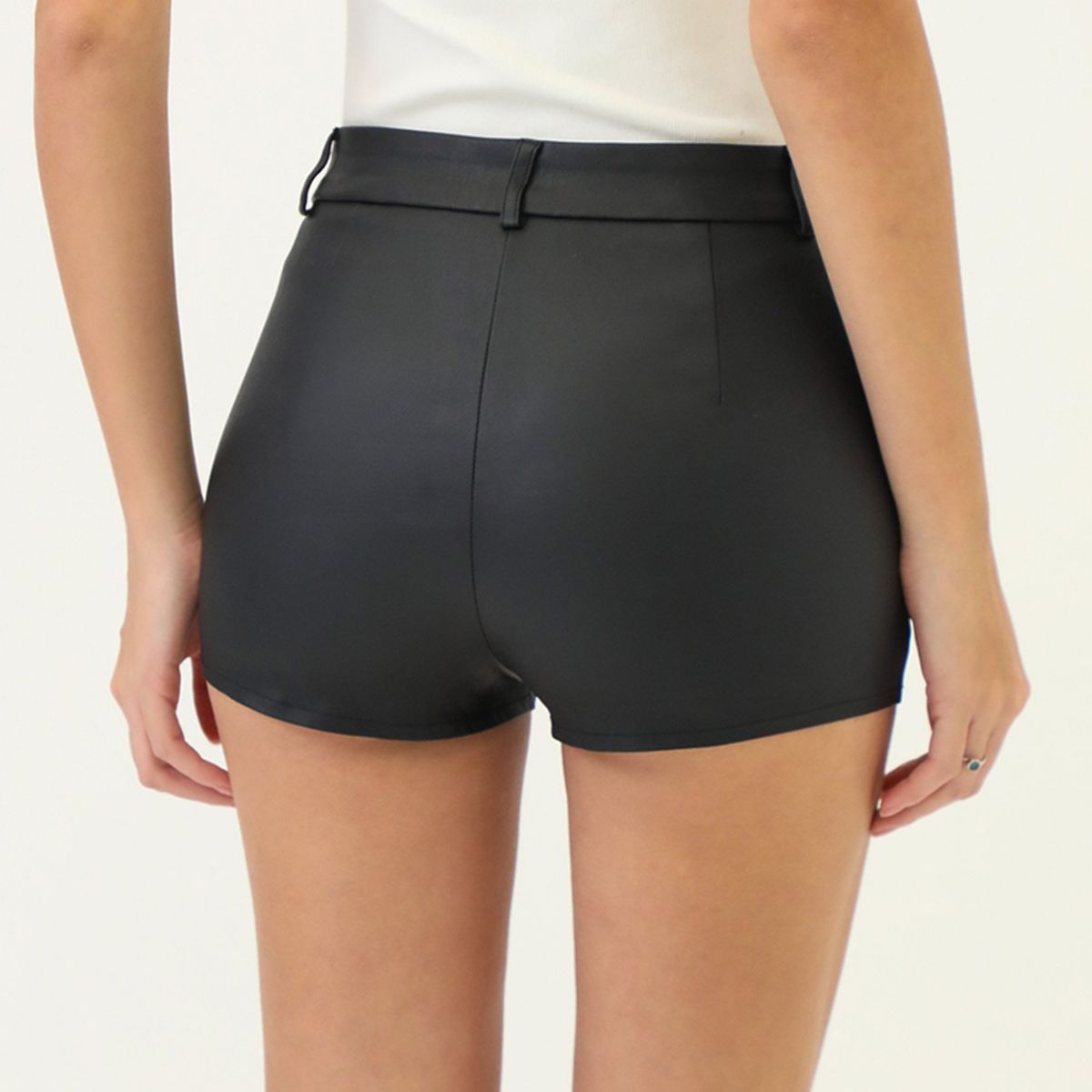 SYBILLA - Short Casual Mujer