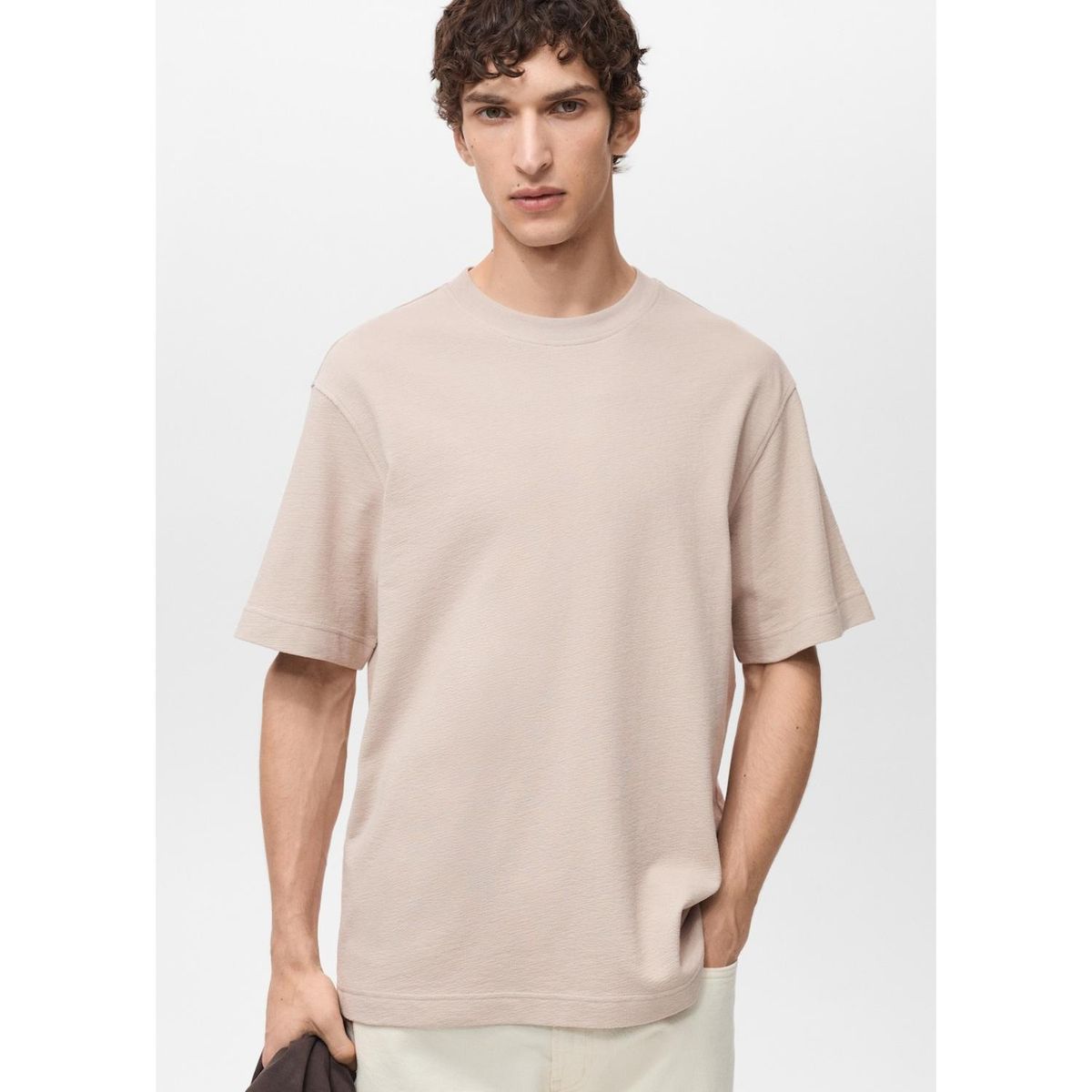 MANGO - Camiseta Relaxed Fit Mango Man