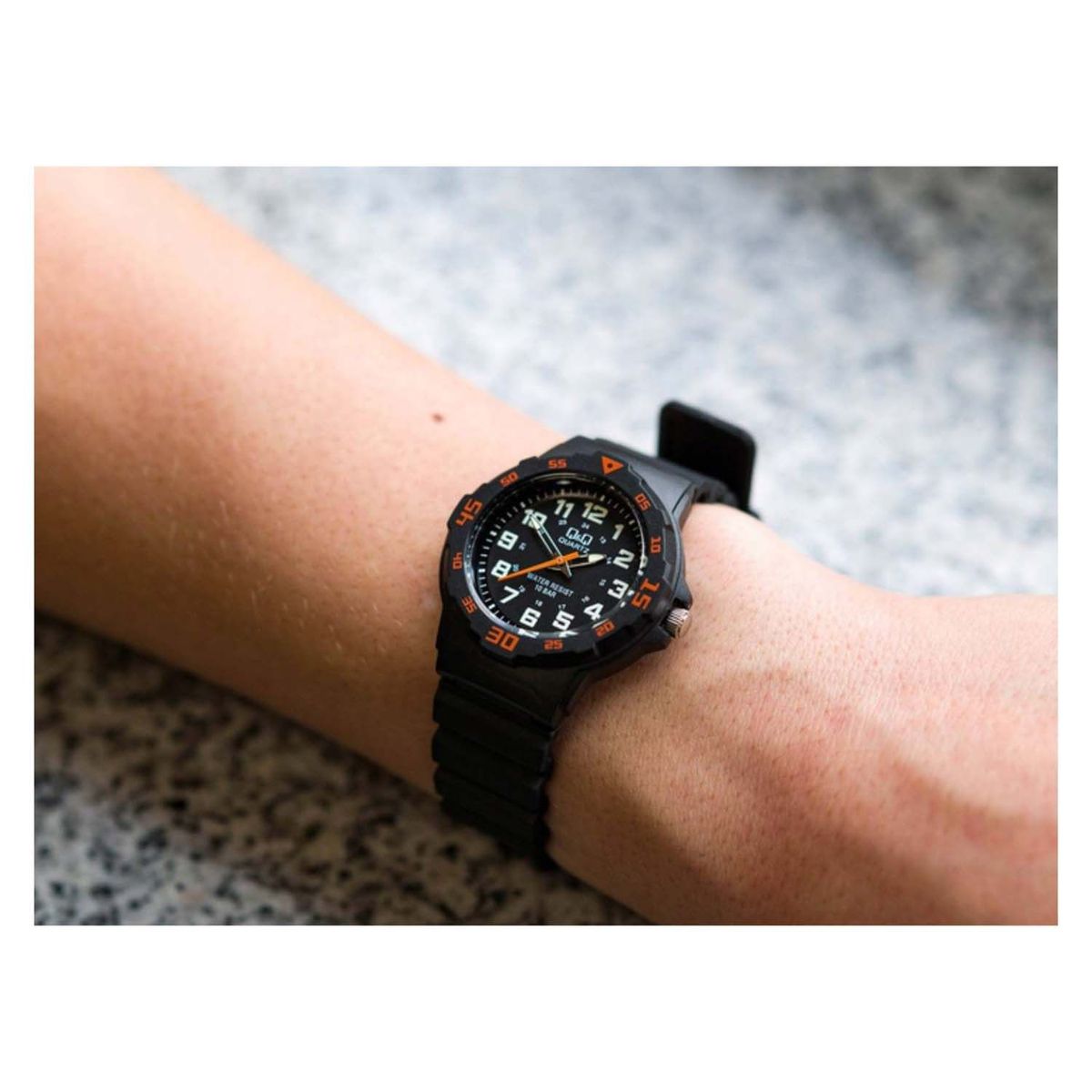 Q&Q - Reloj QQ Q72B-002PY Mujer