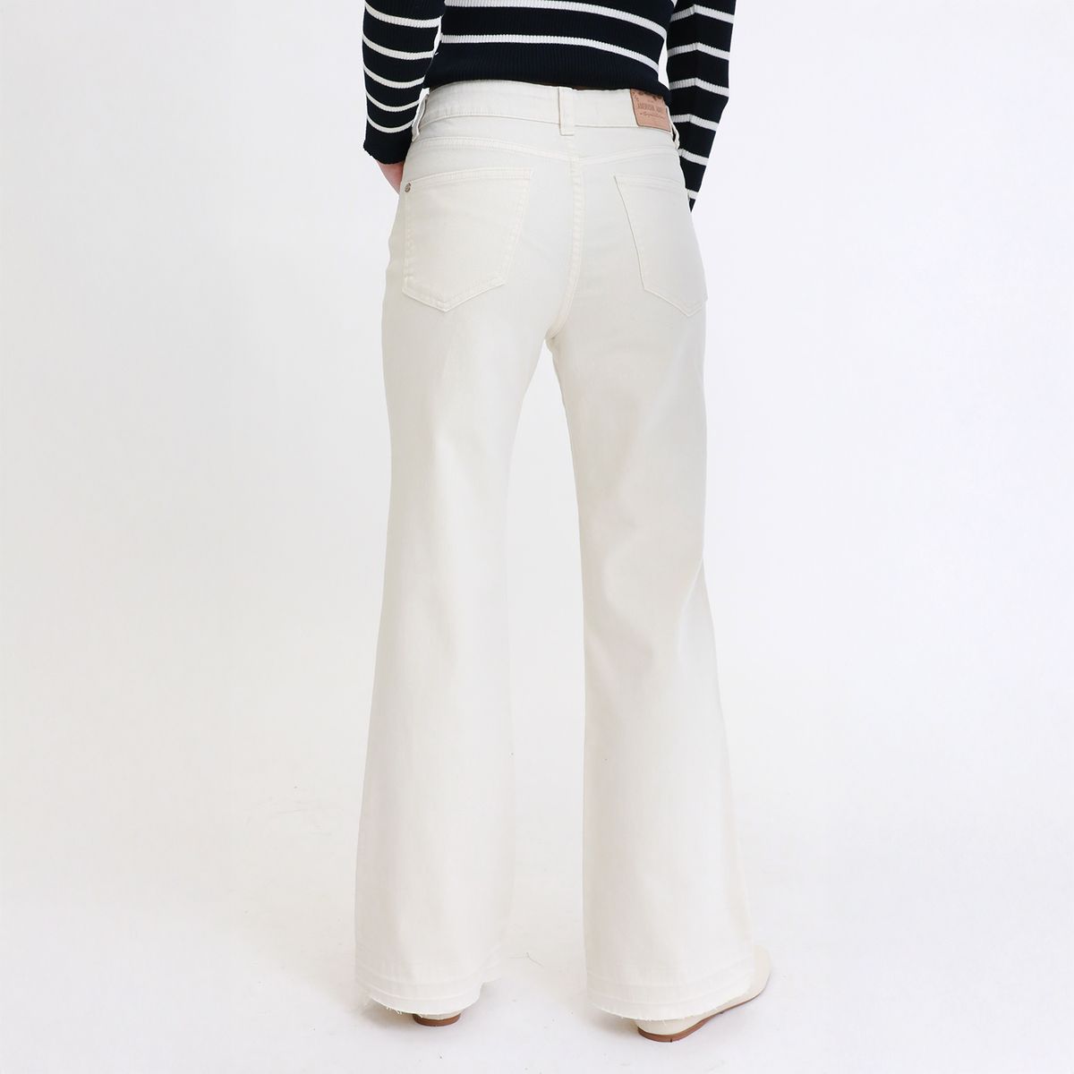 AMERICAN ABBEY - Pantalon Flare Color
