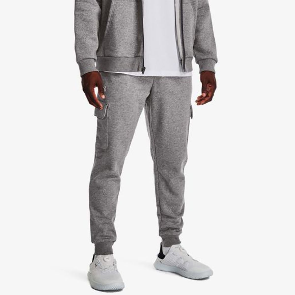 UNDER ARMOUR - Pantalones Rival Fleece Cargo Jogger - Gry Under Armour Hombre