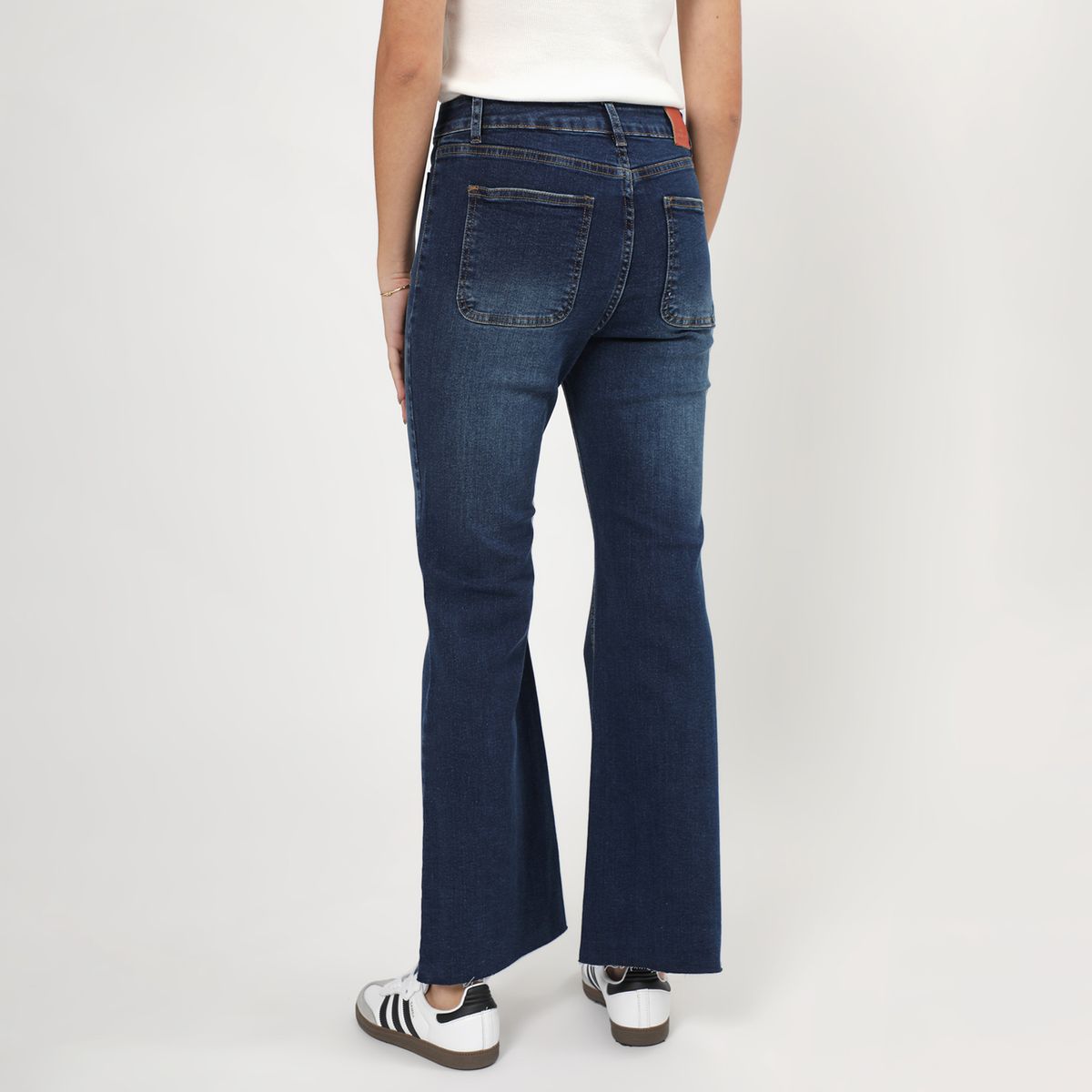 AMERICAN ABBEY - Jean Flare Mujer American Abbey