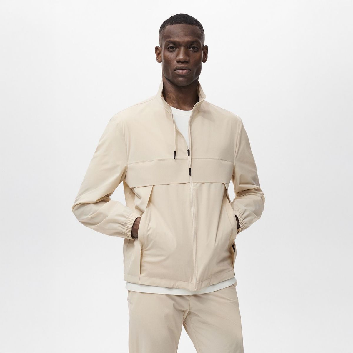 MANGO - Casaca Performance Regular Hombre Man